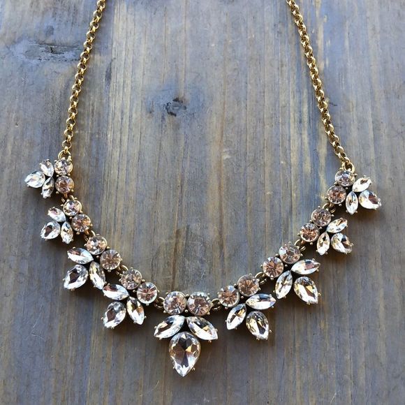 J. Crew Jewelry - J Crew Chunky Clear Crystal Floral Necklace in Gold Tone Metal! EUC